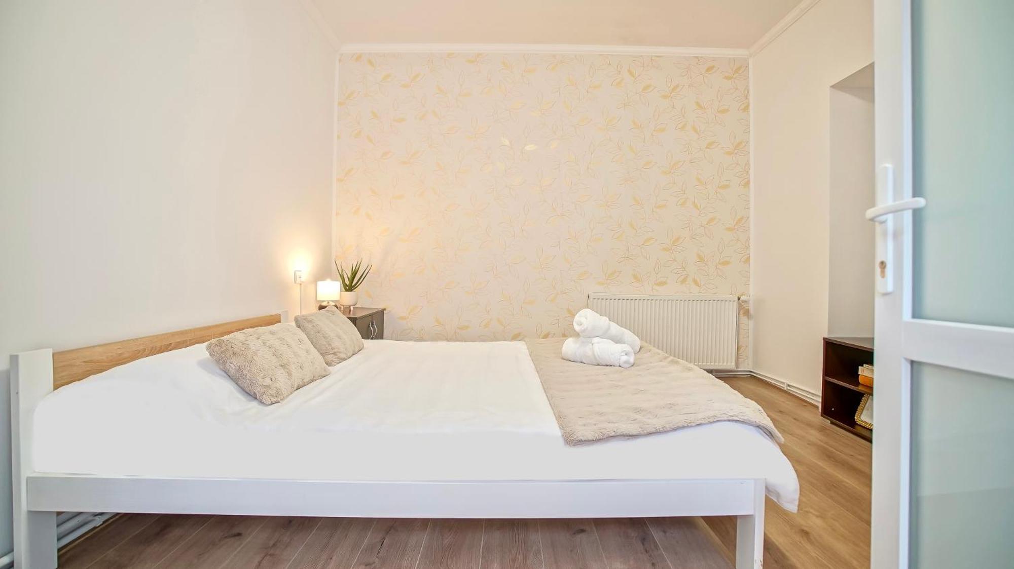 Comfort Apartment Baritiu Braşov Eksteriør billede