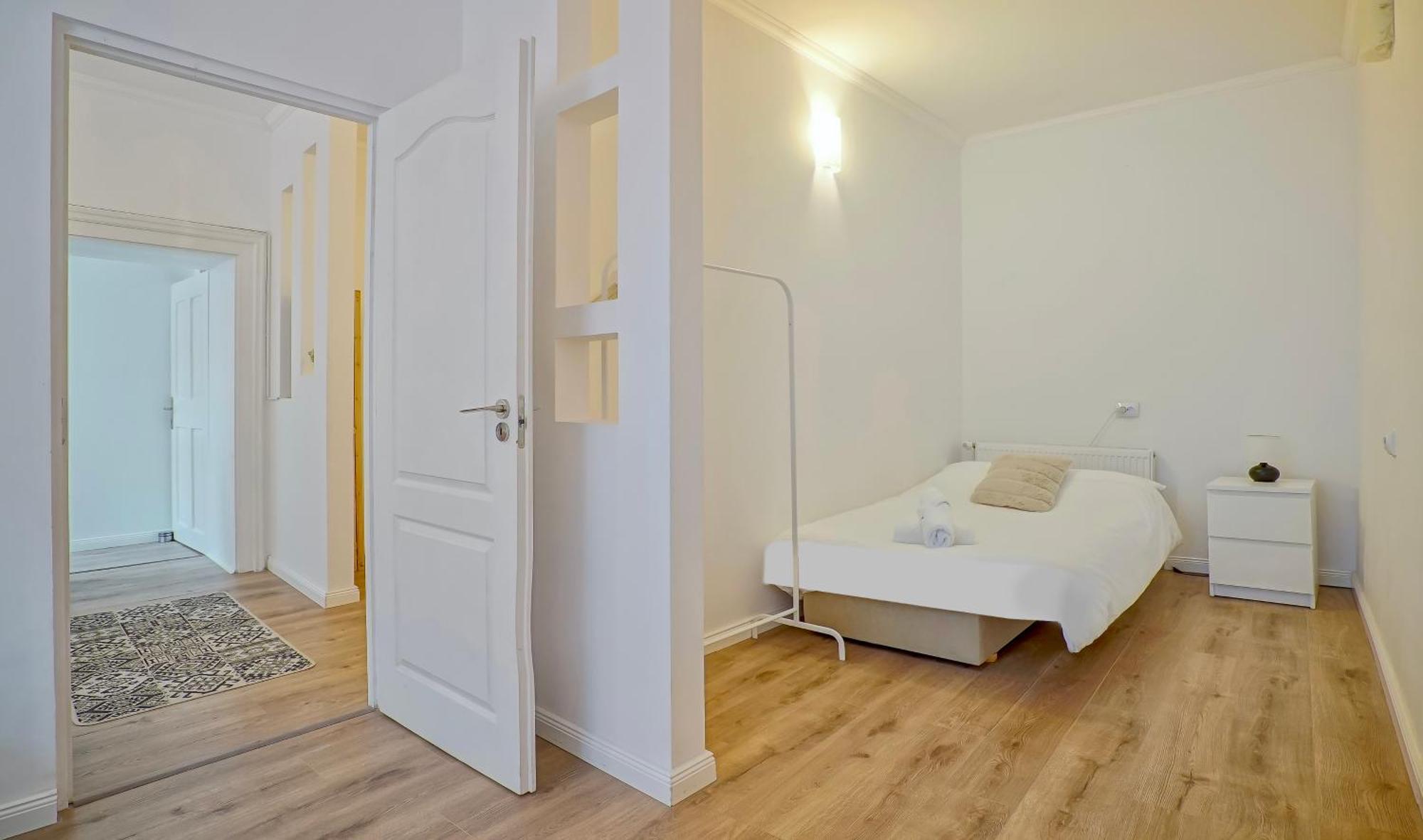 Comfort Apartment Baritiu Braşov Eksteriør billede