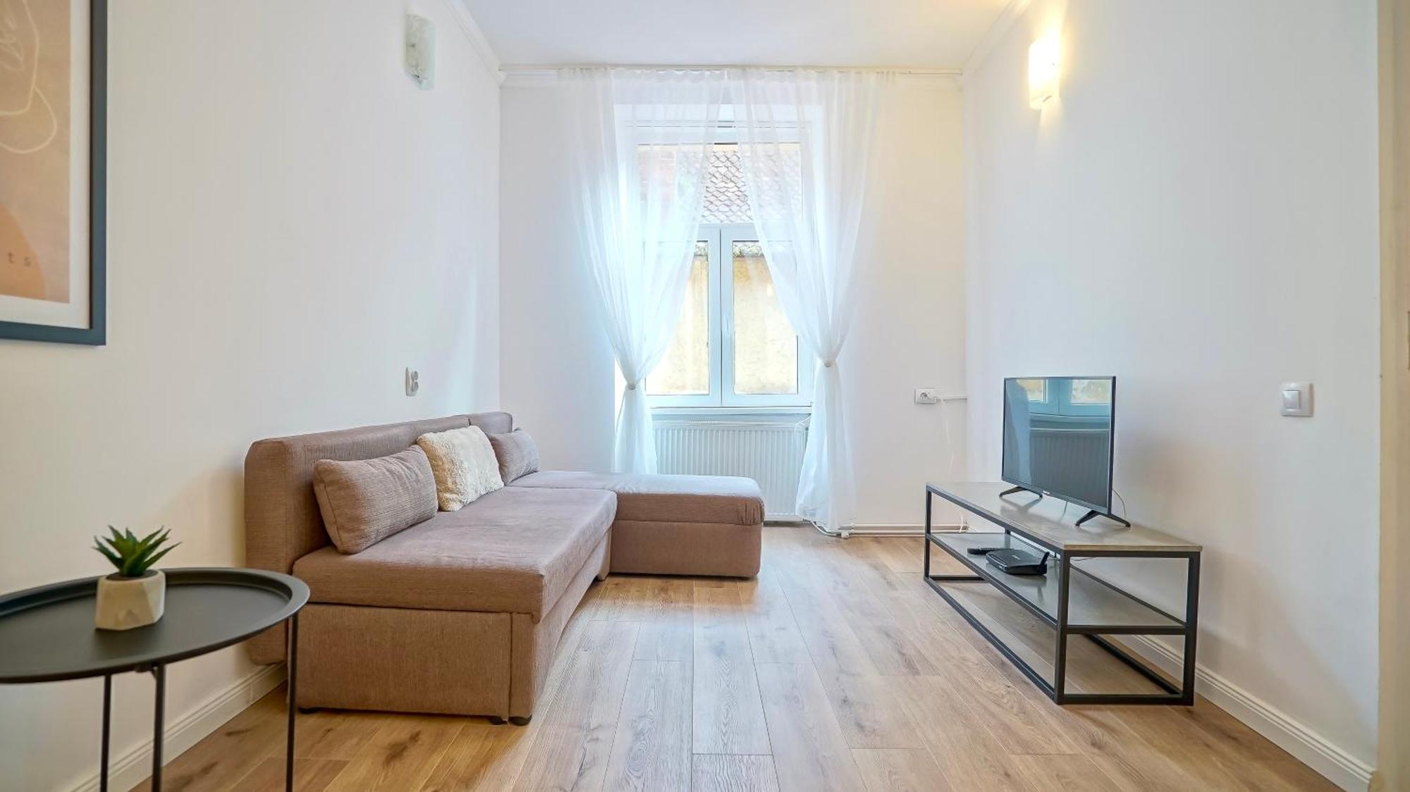 Comfort Apartment Baritiu Braşov Eksteriør billede